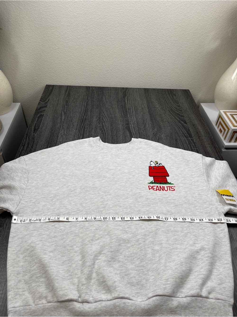 Peanuts Characters Gray Double Sided Sweatshirt Women’s Size S NWT - Picture 7 of 8